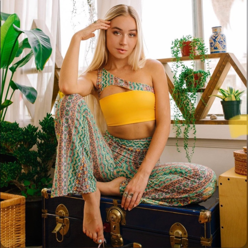 20% PERCENT OFF WOLVEN THREADS